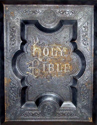 Cover of the ''Holy Bible'', illustrated by Gustave Dore